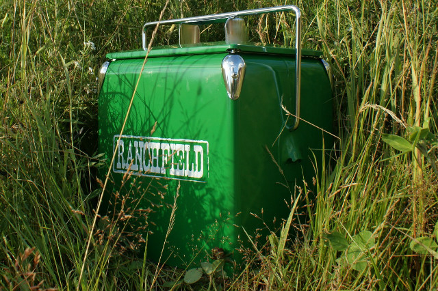RanchField Green cooler 01