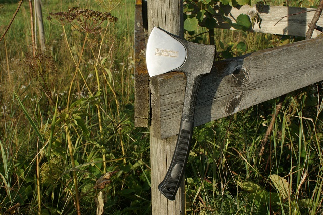 RanchField - HuntingAxe